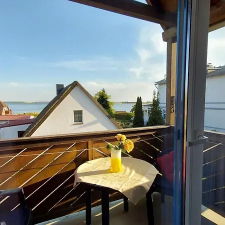 Boddenblick - Balkon, Wasserblick, Komplette Kueche Apartment