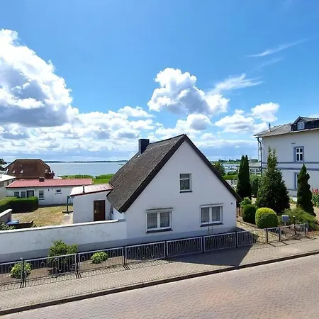 Boddenblick - Balkon, Wasserblick, Komplette Kueche * Breege